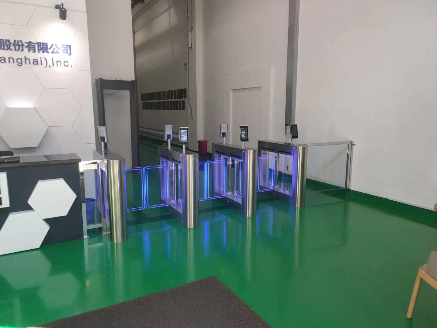 集團(tuán)企業(yè)無(wú)感考勤系統(tǒng)