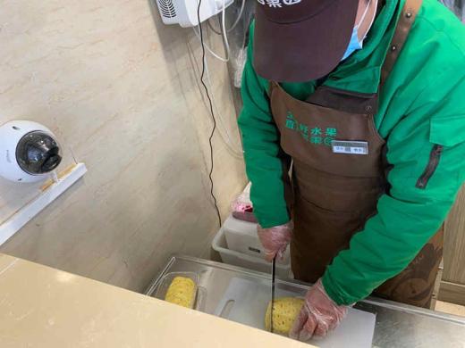 百果園在旗下門(mén)店試點(diǎn)推廣“明廚亮灶”監(jiān)工直播