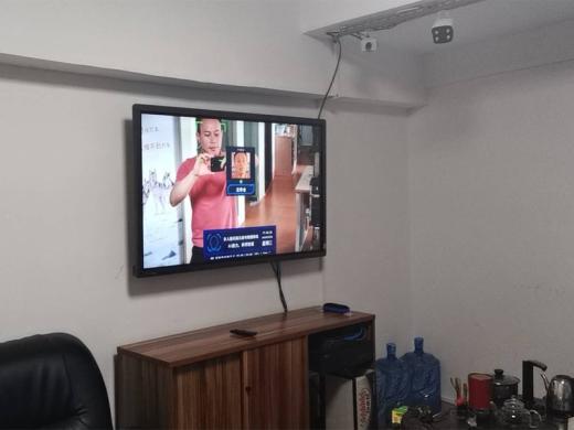 人脸识别无感考勤摄像头简介